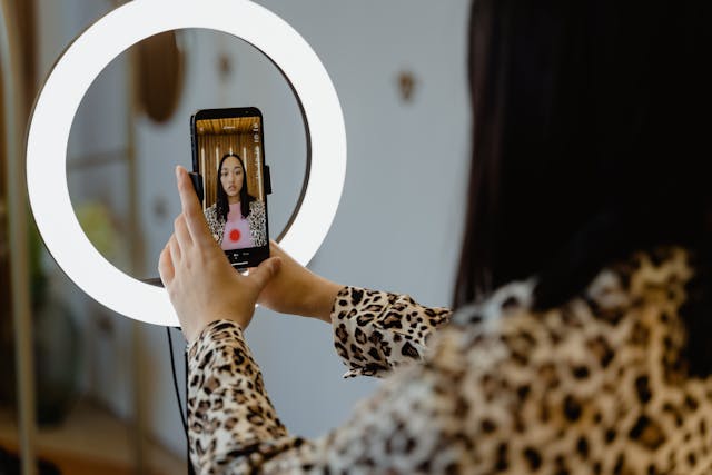 mit tiktok geld verdienen ohne eigene videos