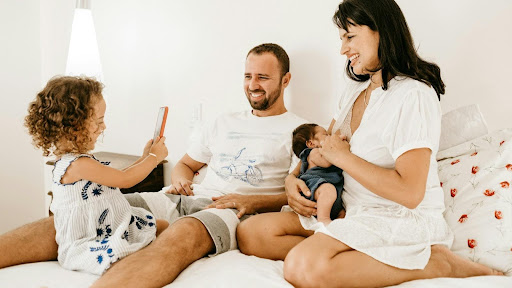 Die Rolle der Technologie für ein entspanntes Familienleben